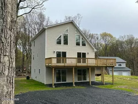 178 Spring Dr, Dingmans Ferry, PA 18328 photo 2