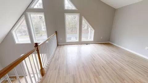 178 Spring Dr, Dingmans Ferry, PA 18328 photo 15