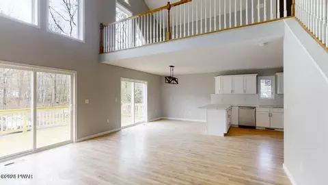 178 Spring Dr, Dingmans Ferry, PA 18328 photo 6