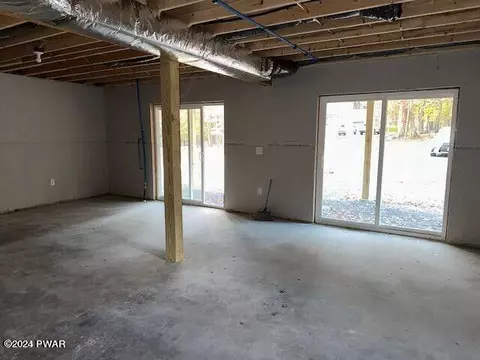178 Spring Dr, Dingmans Ferry, PA 18328 photo 16
