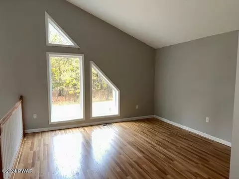 178 Spring Dr, Dingmans Ferry, PA 18328 photo 14