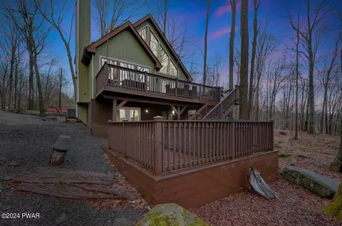 463 Northgate Rd, Lake Ariel, PA 18436