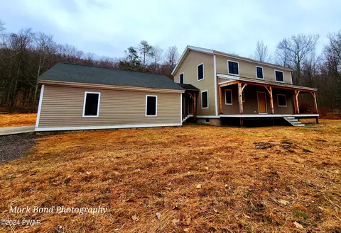 109 Dobson Rd, Sweet Valley, PA 18656