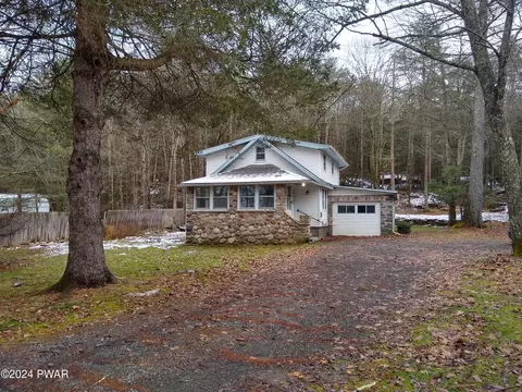 328 Twin Lakes Rd, Shohola, PA 18458