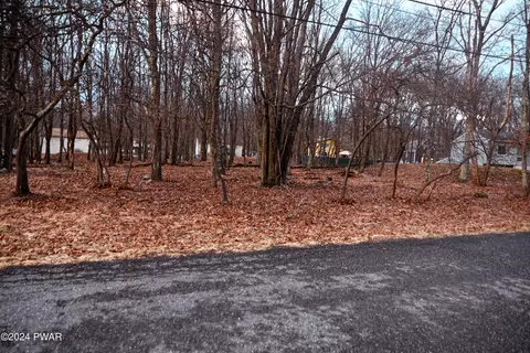 119 Pike Rd, Bushkill, PA 18324 photo 15