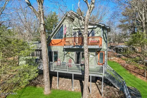 144 Gunstock Ln, Tafton, PA 18464