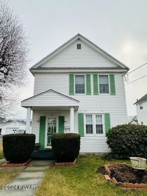 320 Second St, Blakely, PA 18447