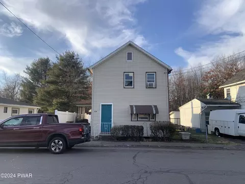 104 2nd Ave, Jessup, PA 18434