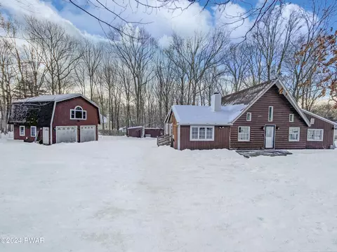 111 Spruce Dr, Milford, PA 18337