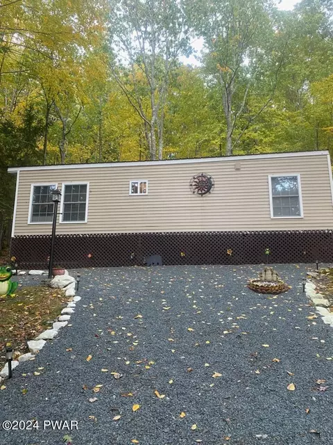 239 Shohola Pkwy, Shohola, PA 18458