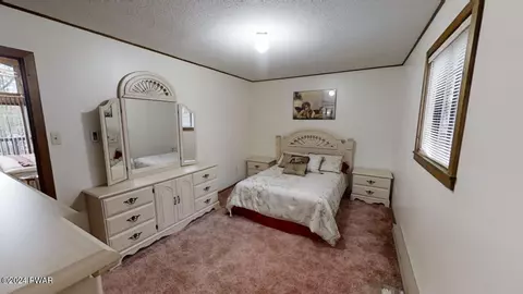 Bedroom - 142 Edgewater Dr, Dingmans Ferry, PA 18328 photo 1 of 3