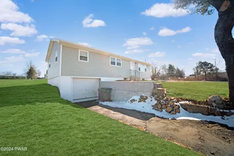 24 Sawmill Rd, Lake Ariel, PA 18436