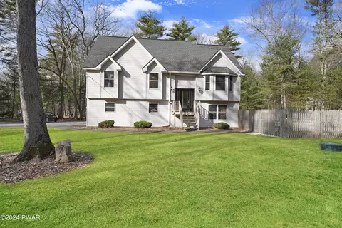129 Husson Rd, Milford, PA 18337