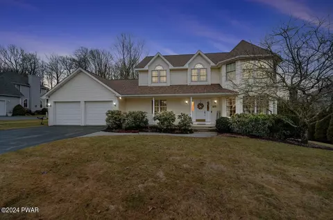 929 Greenfield, Moscow, PA 18444