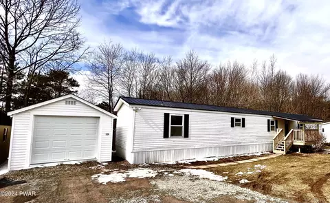 131 Buckingham Hts, Moscow, PA 18444
