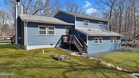 126 Cabin Rd, Milford, PA 18337