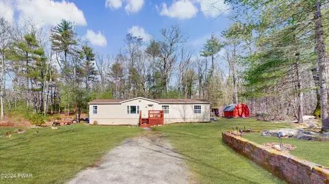 119 Kitty Harker Rd, Dingmans Ferry, PA 18328
