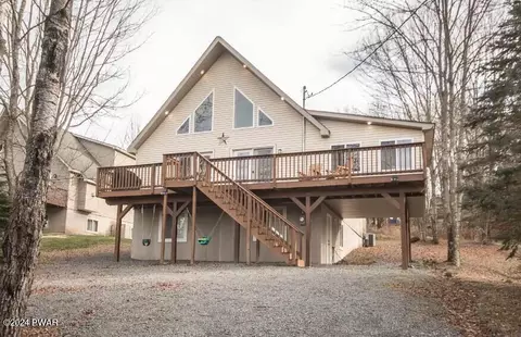 36 Brentwood Dr, Lake Ariel, PA 18436