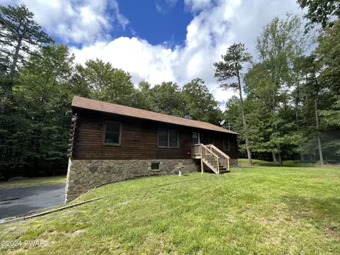 159 Gunstock Ln, Tafton, PA 18464