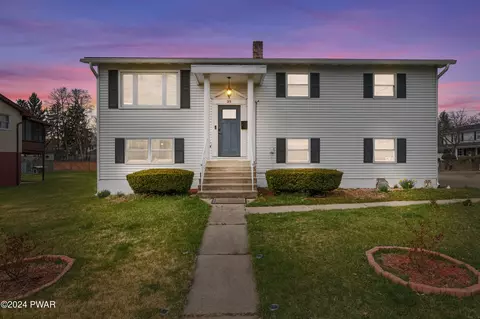35 E Lafayette Pl, Wilkes-barre, PA 18702