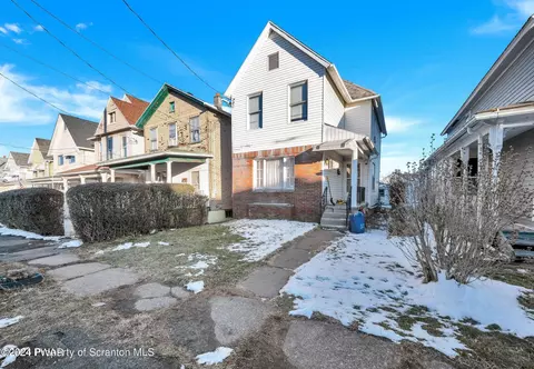 340 N Rebecca Ave, Scranton, PA 18504