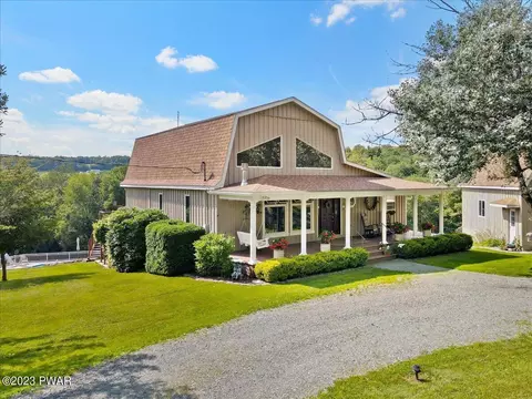 83 Slish Rd, Honesdale, PA 18431