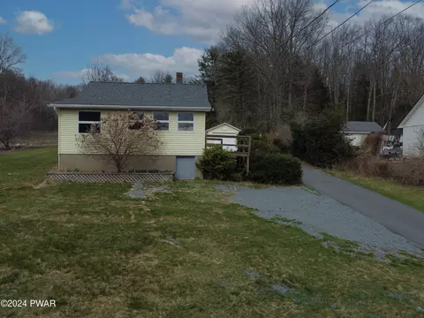 1795 Rt 6, Hawley, PA 18428