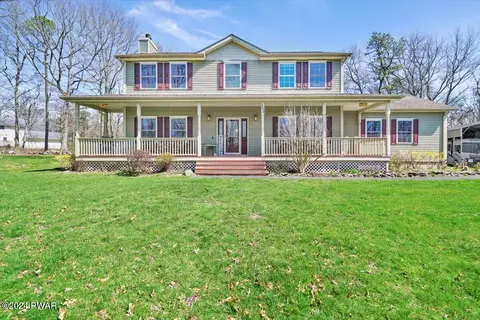 106 Coyote Run, Milford, PA 18337