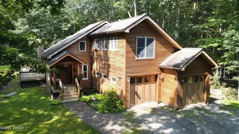 106 Water Lily Ter, Milford, PA 18337