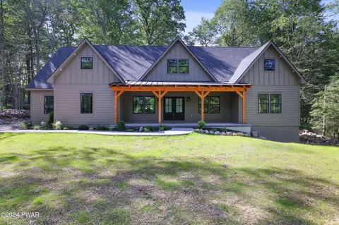 1195 Kilmer Rd, Tobyhanna, PA 18466