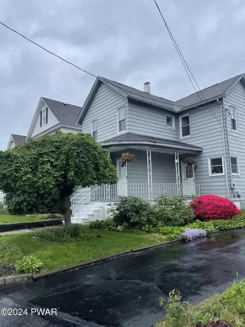 133 4th St, Olyphant, PA 18447