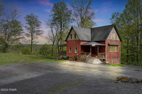 70 Timbertop Trl, Newfoundland, PA 18445