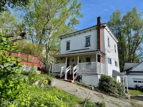 727 N Main Rear St, Forest City, PA 18421