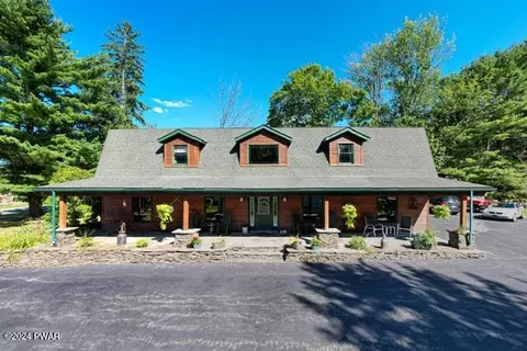 332 Gumbletown Rd, Paupack, PA 18451