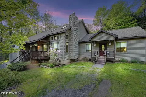 106 Cardinal Dr, Gouldsboro, PA 18424