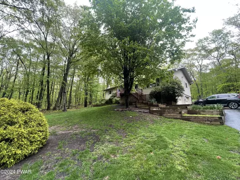 153 E Beaver Dam Rd, Tafton, PA 18464