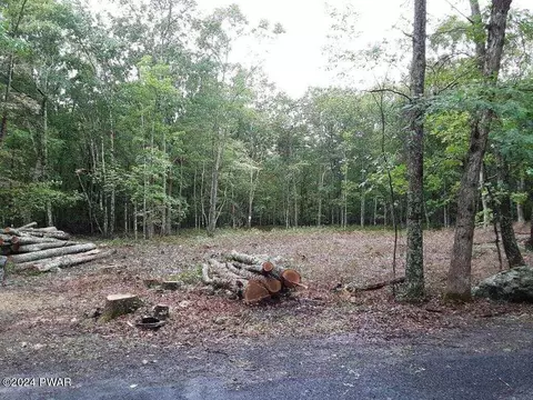 92 Turkey Foot Trl, East Stroudsburg, PA 18302