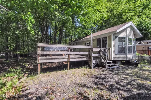 W691 Snowshoe Drive, Covington Twp, PA 18444