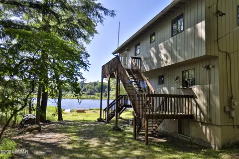 154 Marcel Dr, Dingmans Ferry, PA 18328 photo 6