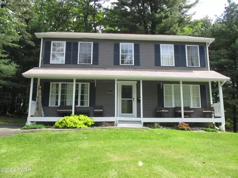 101 Bernadette Dr, Dingmans Ferry, PA 18328