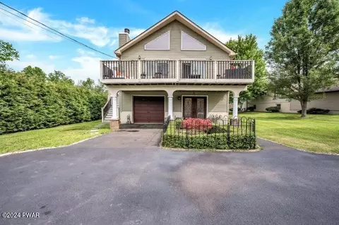 2628 Boulder Rd, Lake Ariel, PA 18436