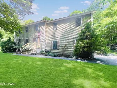 114 Sawkill Dr, Milford, PA 18337