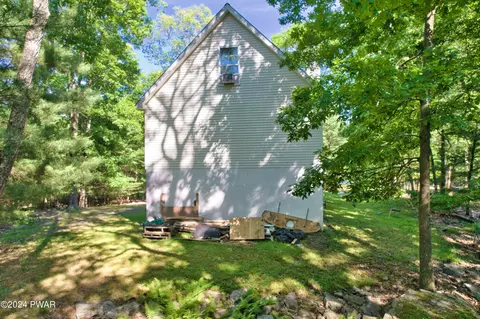 190 Westfall Dr, Dingmans Ferry, PA 18328 photo 30
