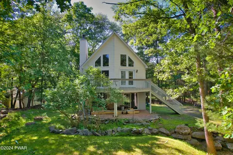 190 Westfall Dr, Dingmans Ferry, PA 18328 photo 27