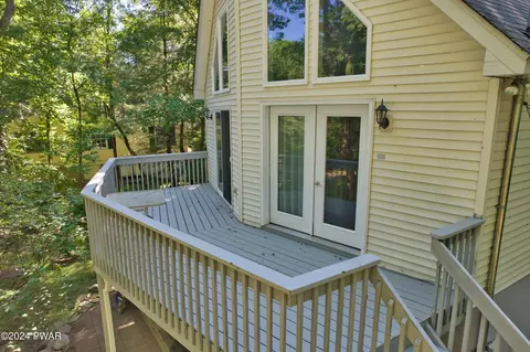 190 Westfall Dr, Dingmans Ferry, PA 18328 photo 28