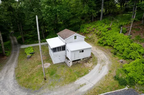 112 Maurauder Ln, Dingmans Ferry, PA 18328