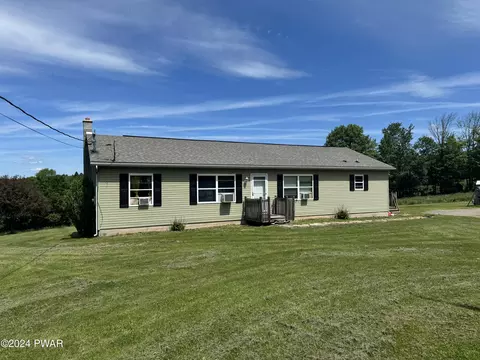 129 Cochecton Tpke, Honesdale, PA 18431
