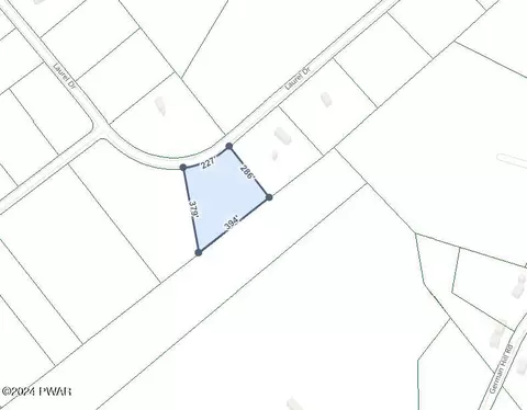 Laurel Drive, Shohola, PA 18458