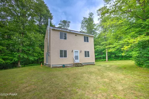 2199 Upper Woods Rd, Pleasant Mount, PA 18453