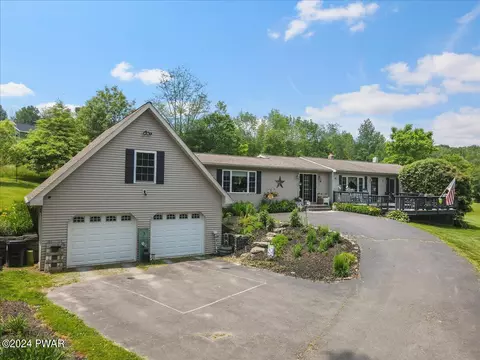 110 Sugar St, Honesdale, PA 18431